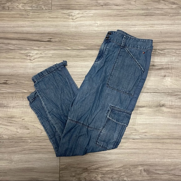 Trendy Tommy Hilfiger Cargo Jean - Picture 3 of 8